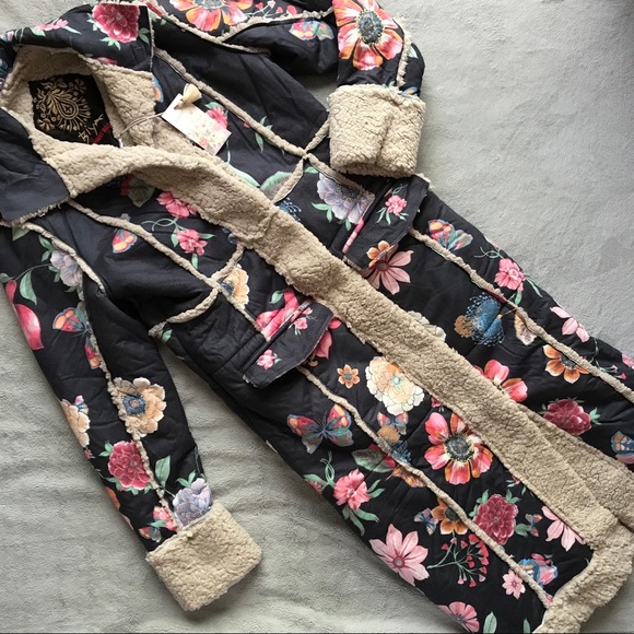 Johnny Was Jackets & Blazers - NWT Johnny Was Juko Sherpa Long Coat Floral Biya